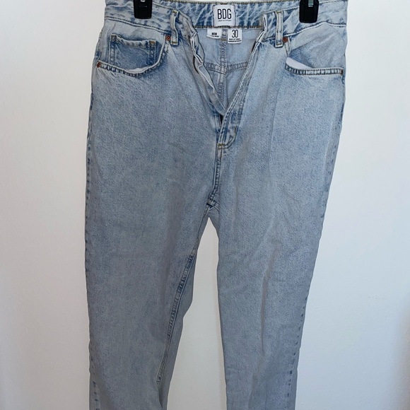 Urban Outfitters high waisted mom jeans - Picture 1 of 3